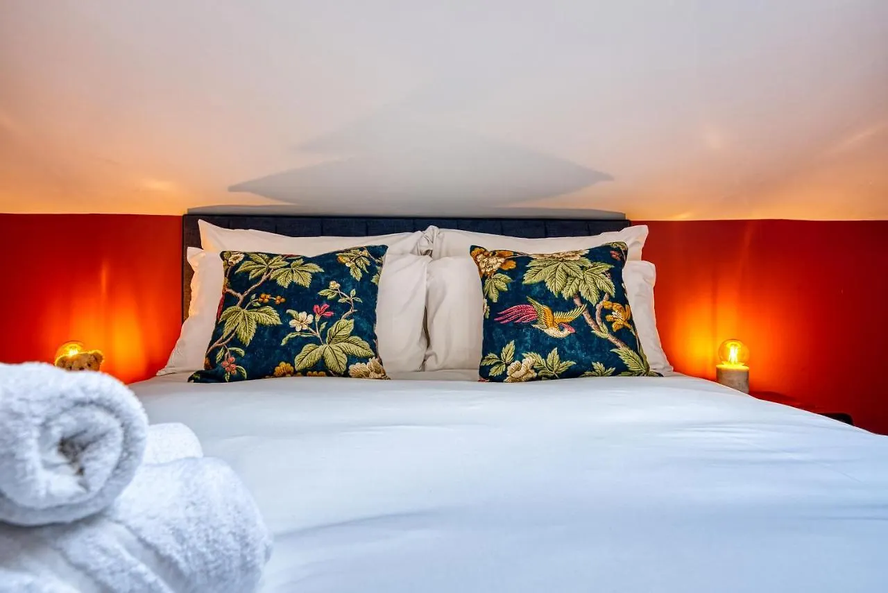 Aparthotel Haworth Heights - An Amazing Aparthotel! United Kingdom